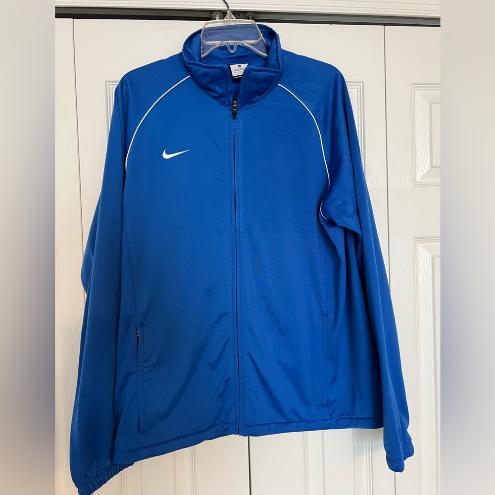 Nike Men’s Full Zipper Jacket Size Large
